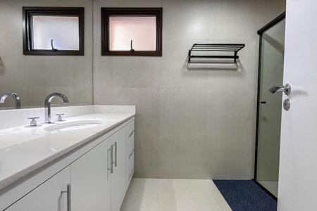 Apartamento à venda com 170m², 3 quartos e 2 vagasBanheiro