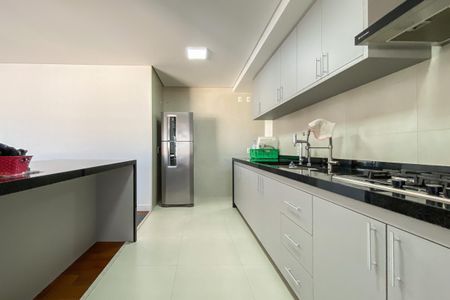 Apartamento à venda com 170m², 3 quartos e 2 vagasCozinha