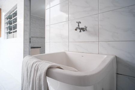 Casa à venda com 143m², 4 quartos e 1 vagaÁrea de Serviço