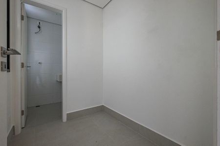 Apartamento à venda com 177m², 3 quartos e 2 vagas Apartamento à venda com 177m², 3 quartos e 2 vagasÁrea de Serviço - Quarto