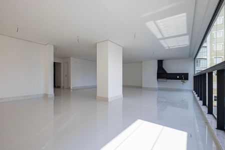 Apartamento à venda com 177m², 3 quartos e 2 vagas Apartamento à venda com 177m², 3 quartos e 2 vagasSala