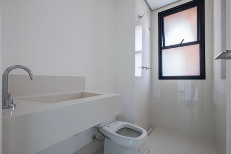Apartamento à venda com 177m², 3 quartos e 2 vagas Apartamento à venda com 177m², 3 quartos e 2 vagasSuíte 3 - Banheiro