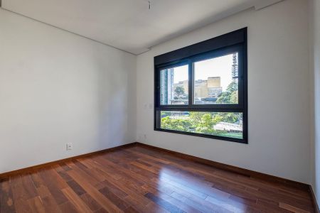 Apartamento à venda com 177m², 3 quartos e 2 vagas Apartamento à venda com 177m², 3 quartos e 2 vagasSuíte 3