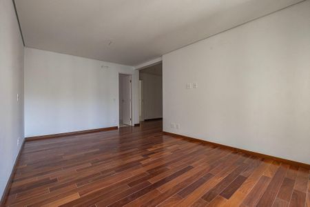 Apartamento à venda com 177m², 3 quartos e 2 vagas Apartamento à venda com 177m², 3 quartos e 2 vagasSuíte 1