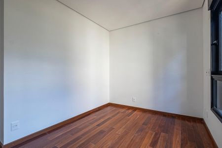 Apartamento à venda com 177m², 3 quartos e 2 vagas Apartamento à venda com 177m², 3 quartos e 2 vagasSuíte 3