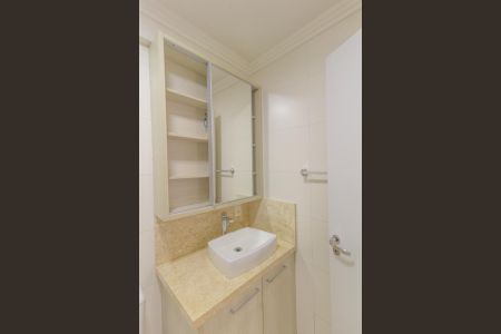 Apartamento para alugar com 128m², 3 quartos e 2 vagas Apartamento para alugar com 128m², 3 quartos e 2 vagasBanheiro Social