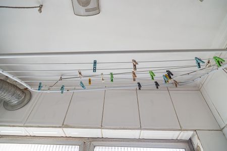 Apartamento para alugar com 60m², 2 quartos e 1 vagaÁrea de Serviço - Varal