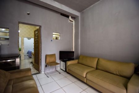 Casa de condomínio à venda com 324m², 3 quartos e sem vagaSala