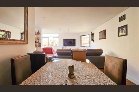 Apartamento à venda com 116m², 2 quartos e 2 vagasSala