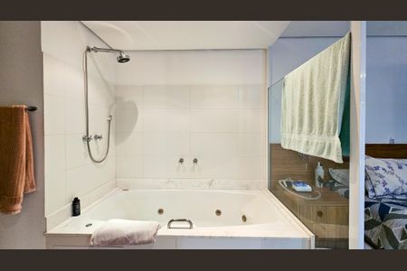 Apartamento à venda com 116m², 2 quartos e 2 vagasBanheiro da Suíte