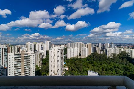 Apartamento à venda com 314m², 3 quartos e 4 vagasVista da Suíte 2