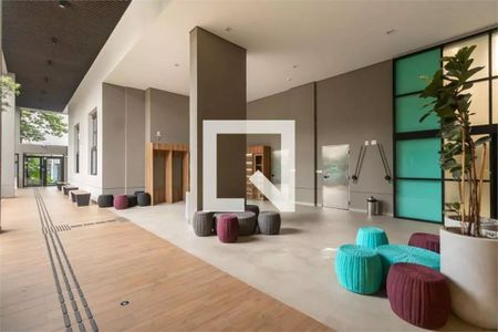 Apartamento à venda com 70m², 2 quartos e 1 vaga Apartamento à venda com 70m², 2 quartos e 1 vagaHall social