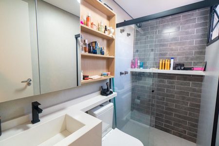 Apartamento à venda com 70m², 2 quartos e 1 vaga Apartamento à venda com 70m², 2 quartos e 1 vagaBanheiro da Suíte