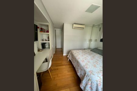 Apartamento à venda com 192m², 3 quartos e 3 vagasFoto 01