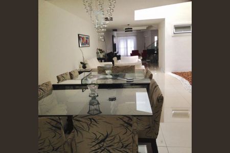 Casa à venda com 3 quartos, 472m² em Osvaldo Cruz, São Caetano do Sul
