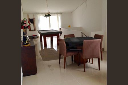 Casa à venda com 3 quartos, 472m² em Osvaldo Cruz, São Caetano do Sul