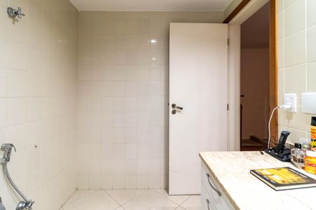 Apartamento à venda com 196m², 4 quartos e 3 vagas Apartamento à venda com 196m², 4 quartos e 3 vagasBanheiro da Suíte 3