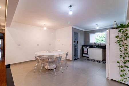 Apartamento à venda com 196m², 4 quartos e 3 vagas Apartamento à venda com 196m², 4 quartos e 3 vagasSala de Jantar