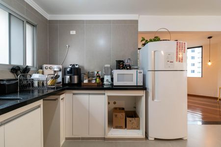 Apartamento à venda com 196m², 4 quartos e 3 vagas Apartamento à venda com 196m², 4 quartos e 3 vagasCozinha