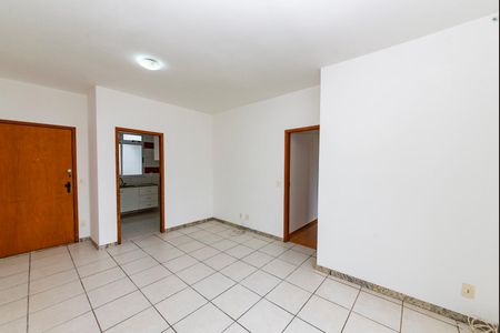 Apartamento para alugar com 90m², 3 quartos e 2 vagas Apartamento para alugar com 90m², 3 quartos e 2 vagasSala