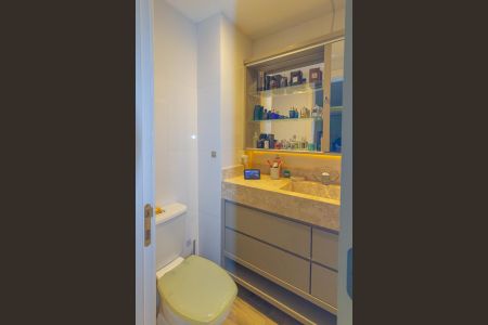 Apartamento à venda com 113m², 3 quartos e 2 vagasBanheiro da Suíte 2