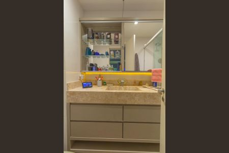 Apartamento à venda com 113m², 3 quartos e 2 vagasBanheiro da Suíte 2