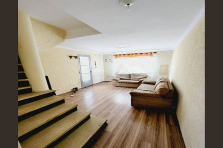 Casa à venda com 4 quartos, 220m² em Vila Diva, São Paulo