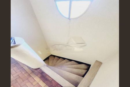 Casa à venda com 220m², 4 quartos e 2 vagas