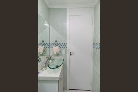 Apartamento à venda com 49m², 2 quartos e 1 vaga Apartamento à venda com 49m², 2 quartos e 1 vagaBanheiro