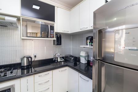 Apartamento à venda com 49m², 2 quartos e 1 vaga Apartamento à venda com 49m², 2 quartos e 1 vagaCozinha-Área de serviço