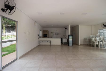 Apartamento à venda com 49m², 2 quartos e 1 vaga Apartamento à venda com 49m², 2 quartos e 1 vagaÁrea comum - Salão de festas