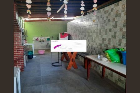 Casa à venda com 140m², 2 quartos e 6 vagas