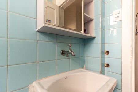 Studio à venda com 48m², 1 quarto e sem vaga Studio à venda com 48m², 1 quarto e sem vagaBanheiro Social