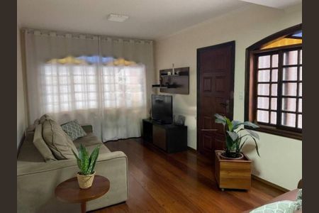 Casa à venda com 3 quartos, 125m² em Vila Liviero, São Paulo