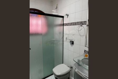 Casa à venda com 3 quartos, 125m² em Vila Liviero, São Paulo
