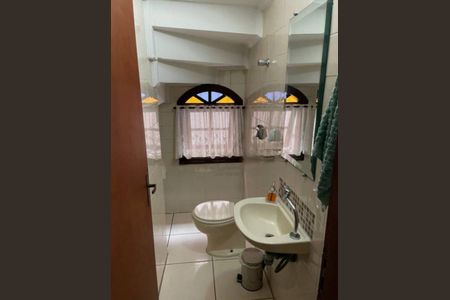 Casa à venda com 3 quartos, 125m² em Vila Liviero, São Paulo
