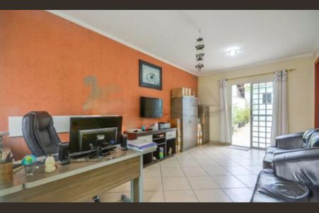Casa à venda com 4 quartos, 252m² em Vila das Merces, São Paulo