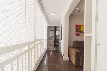 Apartamento à venda com 48m², 2 quartos e 1 vaga Apartamento à venda com 48m², 2 quartos e 1 vagaVaranda