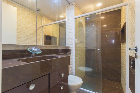 Apartamento à venda com 48m², 2 quartos e 1 vaga Apartamento à venda com 48m², 2 quartos e 1 vagaBanheiro