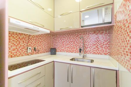 Apartamento à venda com 48m², 2 quartos e 1 vaga Apartamento à venda com 48m², 2 quartos e 1 vagaCozinha