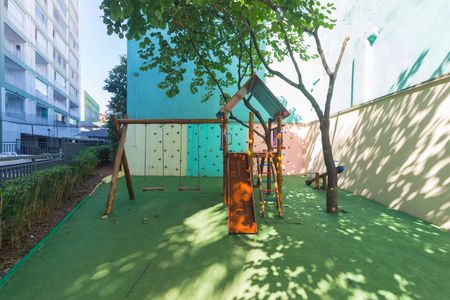 Apartamento à venda com 48m², 2 quartos e 1 vaga Apartamento à venda com 48m², 2 quartos e 1 vagaPlayground