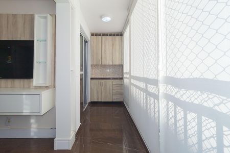 Apartamento à venda com 48m², 2 quartos e 1 vaga Apartamento à venda com 48m², 2 quartos e 1 vagaVaranda
