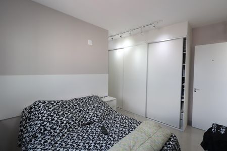 Apartamento à venda com 78m², 2 quartos e 2 vagasQuarto 2 - Suíte