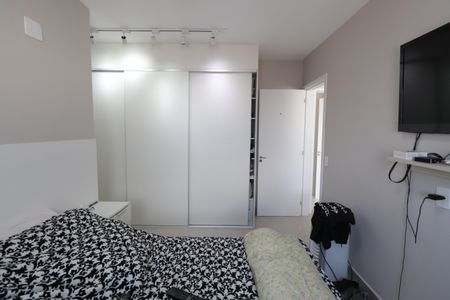 Apartamento à venda com 78m², 2 quartos e 2 vagasQuarto 2 - Suíte