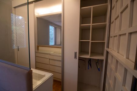 Apartamento à venda com 82m², 2 quartos e 1 vagaCloset da Suíte 2