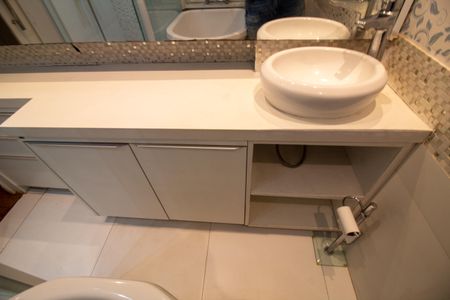 Apartamento à venda com 82m², 2 quartos e 1 vagaBanheiro da Suíte 2