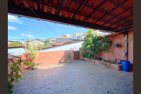 Casa à venda com 360m², 4 quartos e 1 vagaÁrea comum