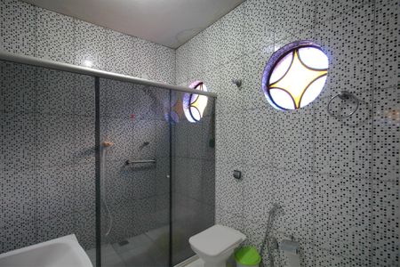 Casa à venda com 360m², 4 quartos e 1 vagaBanheiro