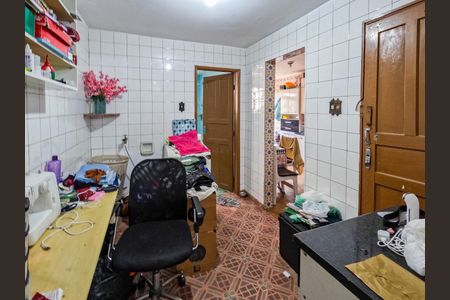 Casa à venda com 380m², 2 quartos e 1 vagaEscritório