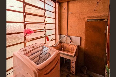 Casa à venda com 380m², 2 quartos e 1 vagaÁrea de Serviço